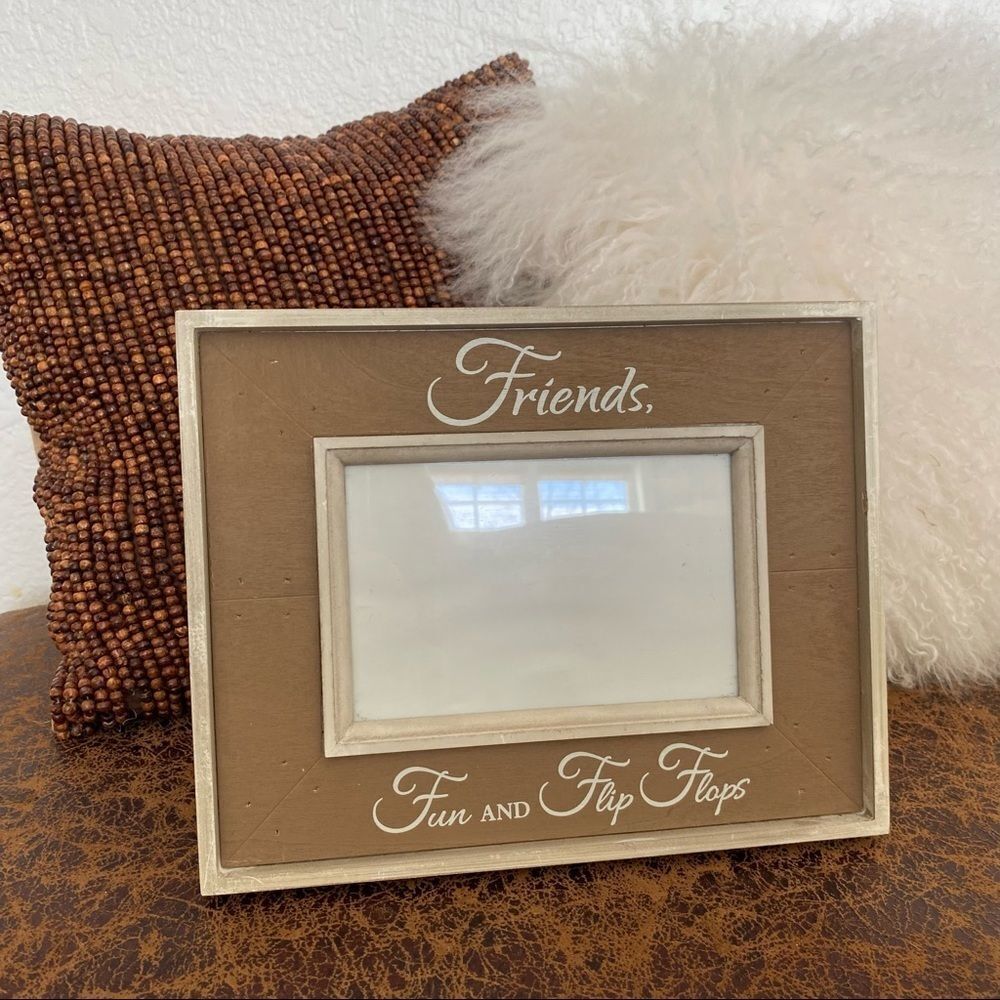 Friends Wood Picture Frame Farmhouse Beach Summer Style Fun Flip Flops 4x6 photo